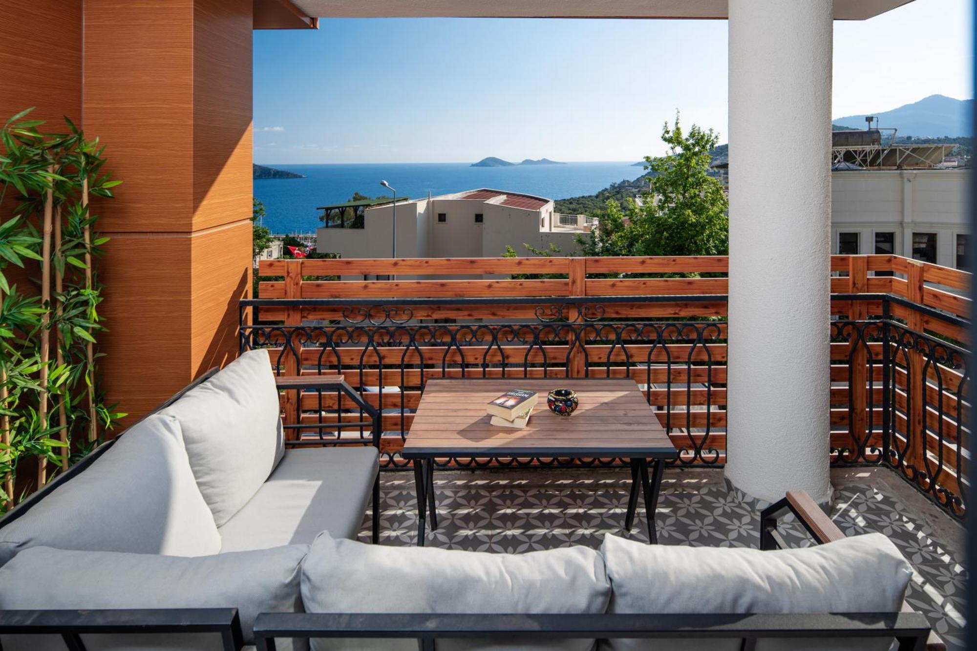 Lupia Suites Kalkan Eksteriør billede